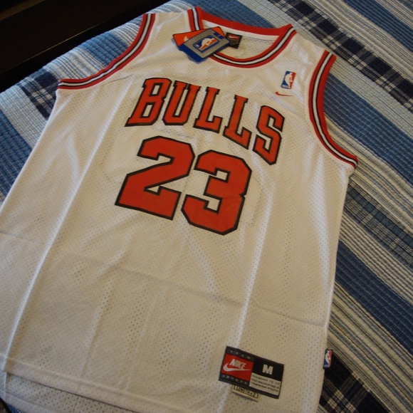 Chicago Bulls Jordan Jersey 23 NWT M - Picture 5 of 7